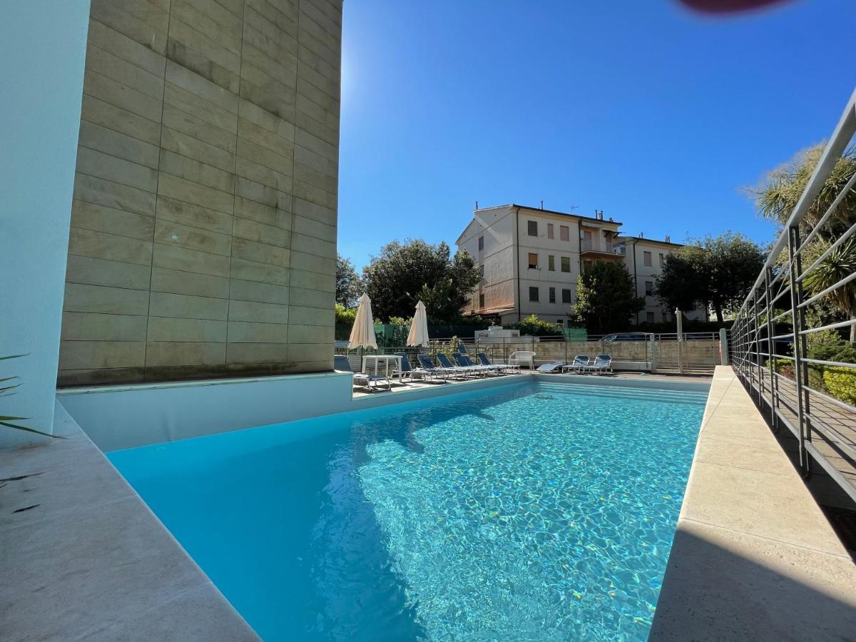 Апарт отель Pisa Beach Park Тиррения Экстерьер фото